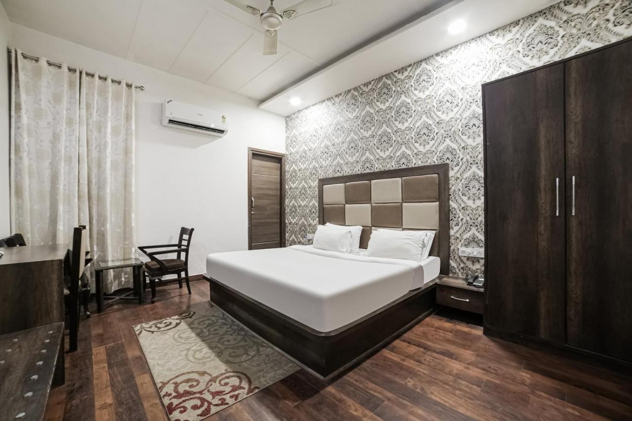 Hotel Townhouse Hollywood Heights Amritsar Zewnętrze zdjęcie