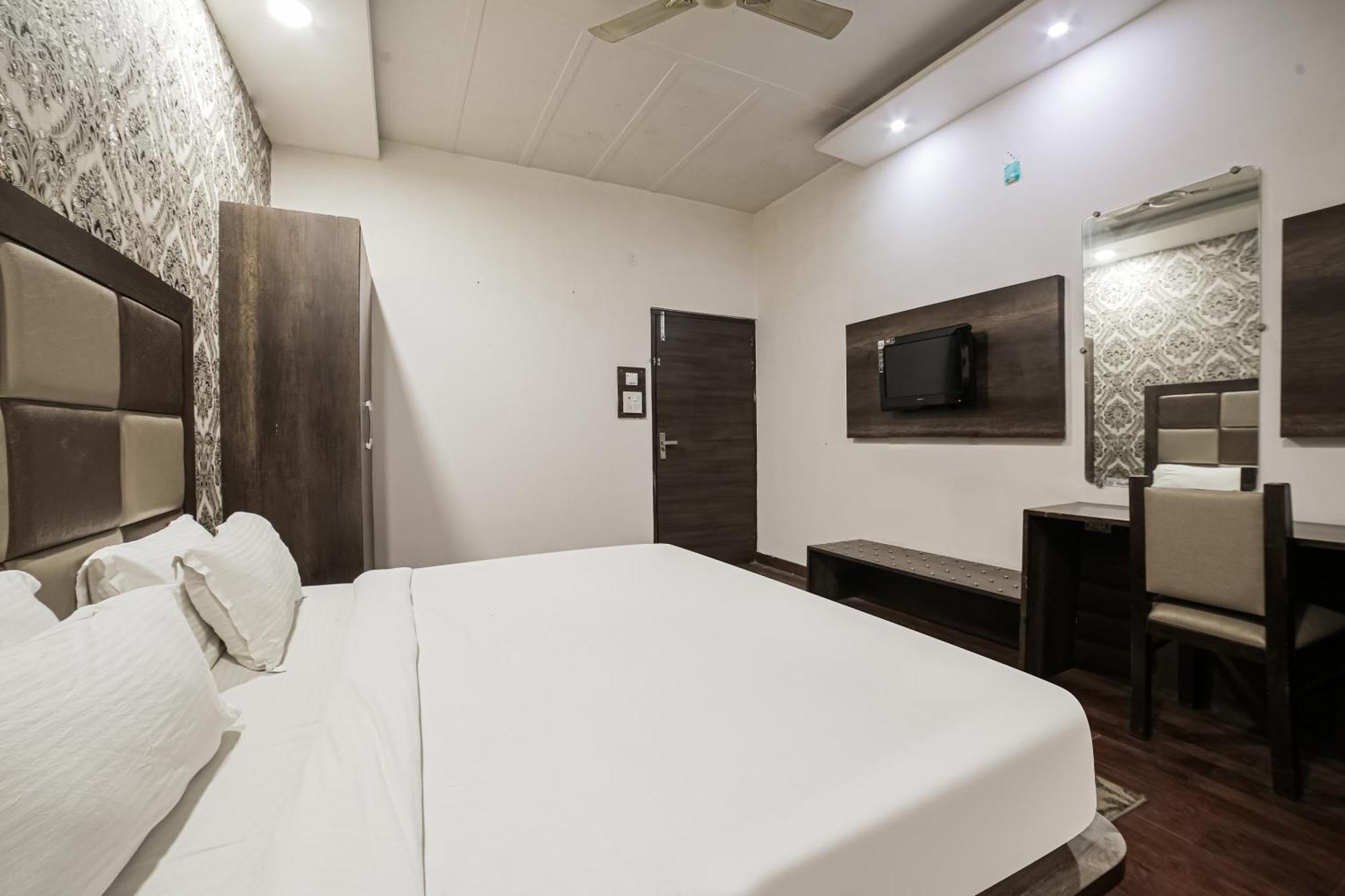 Hotel Townhouse Hollywood Heights Amritsar Zewnętrze zdjęcie